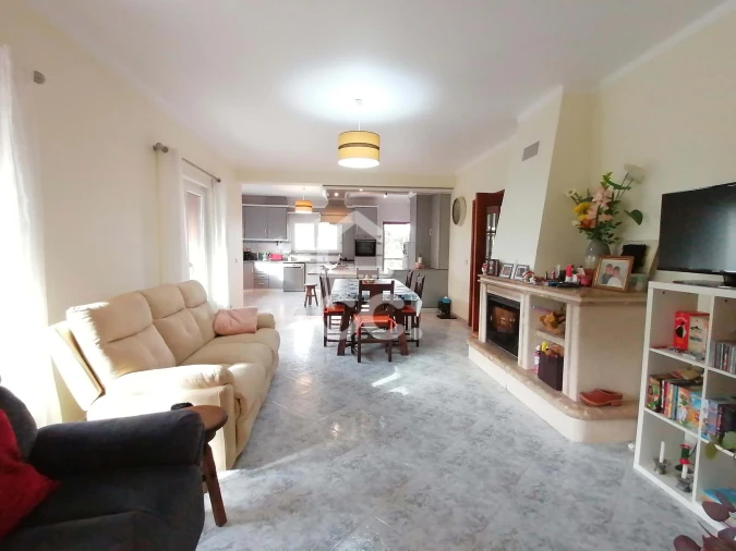 Moradia T3 para Venda em Cadaval e Pêro Moniz Foto 19