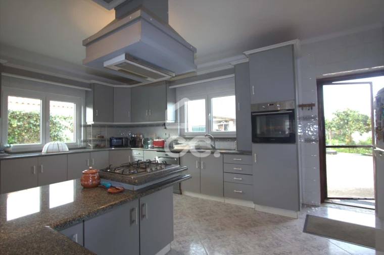 Moradia T3 para Venda em Cadaval e Pêro Moniz Foto 12