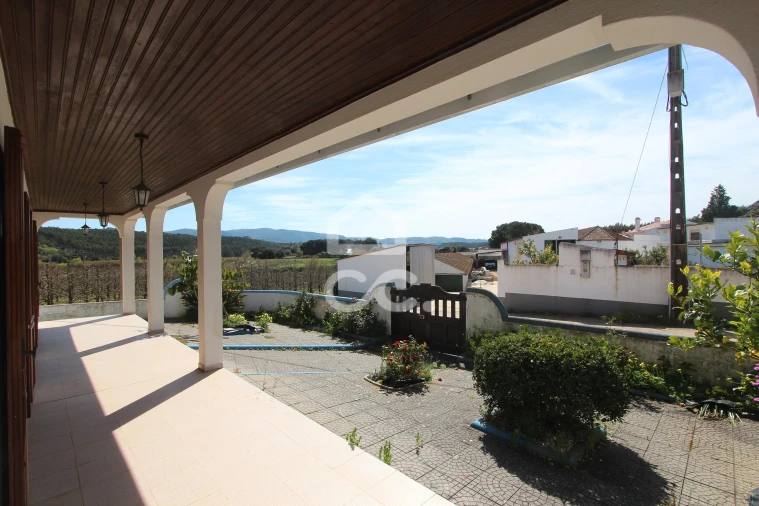 Moradia T3 para Venda em Cadaval e Pêro Moniz Foto 37