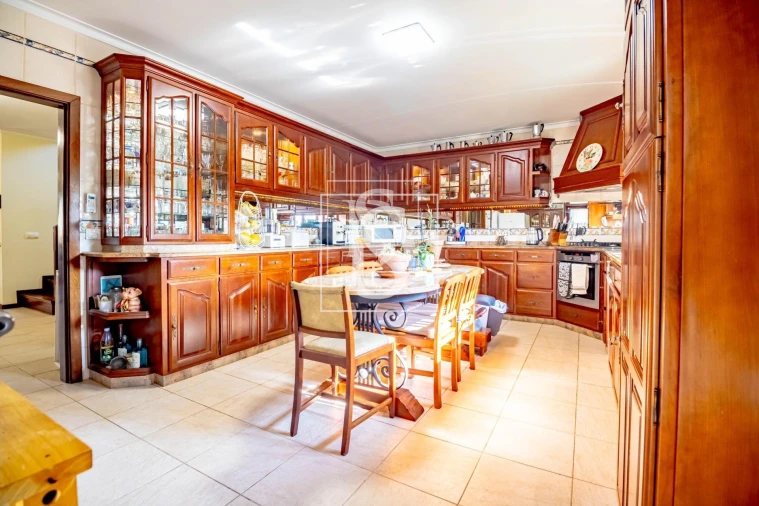 Moradia T7 para Venda em Vila Garcia, Aboim e Chapa Foto 27