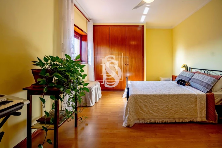 Moradia T7 para Venda em Vila Garcia, Aboim e Chapa Foto 11