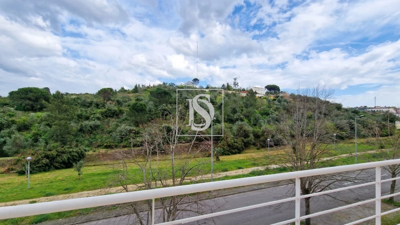 Apartamento T3 para Venda em Santa Clara e Castelo Viegas Foto 6