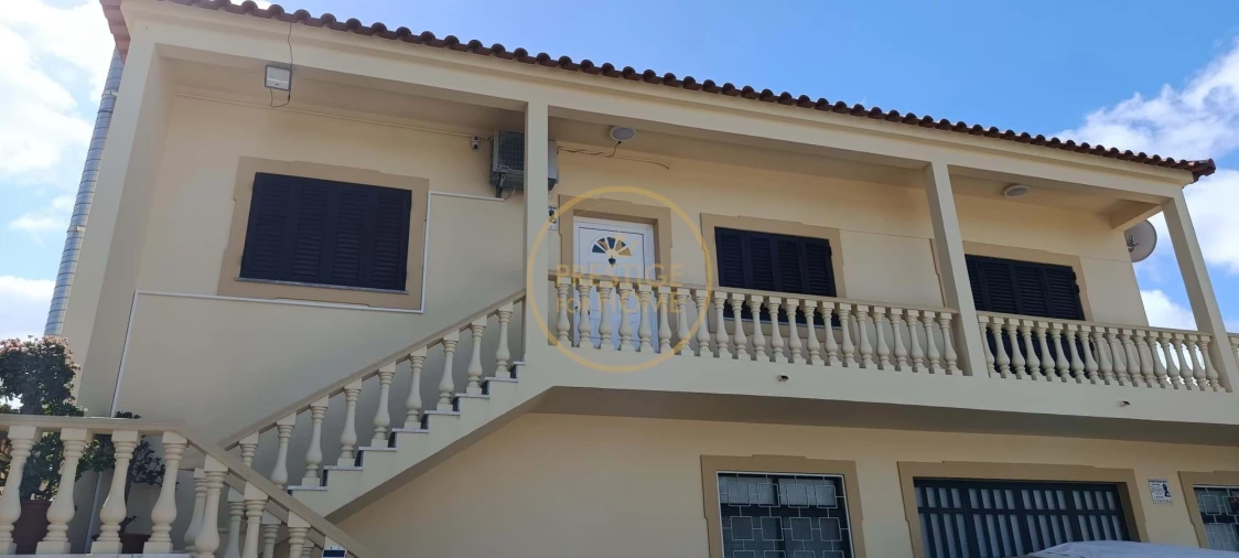 Apartamento T3 para Venda em São Brás de Alportel Foto 2