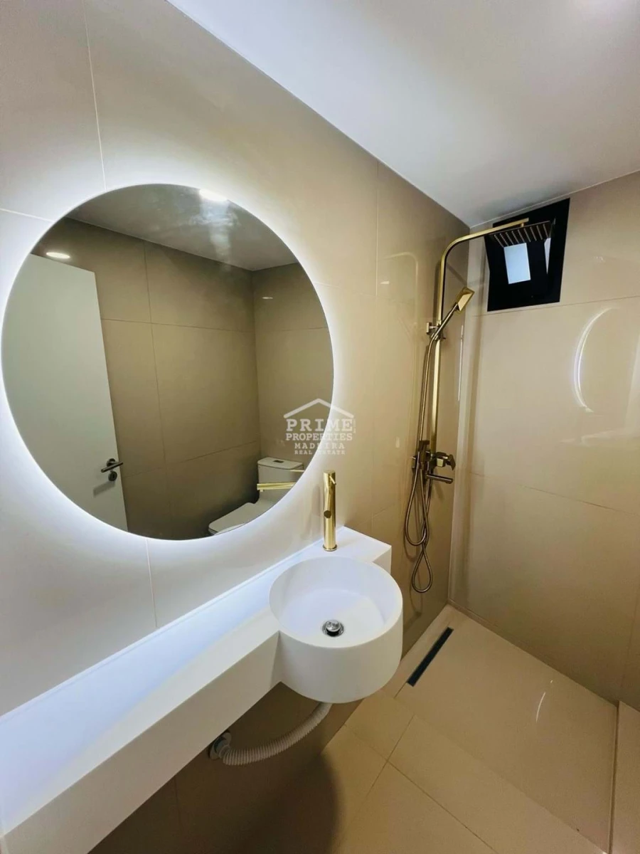 Moradia T2 para Venda em Funchal (São Pedro) Foto 13