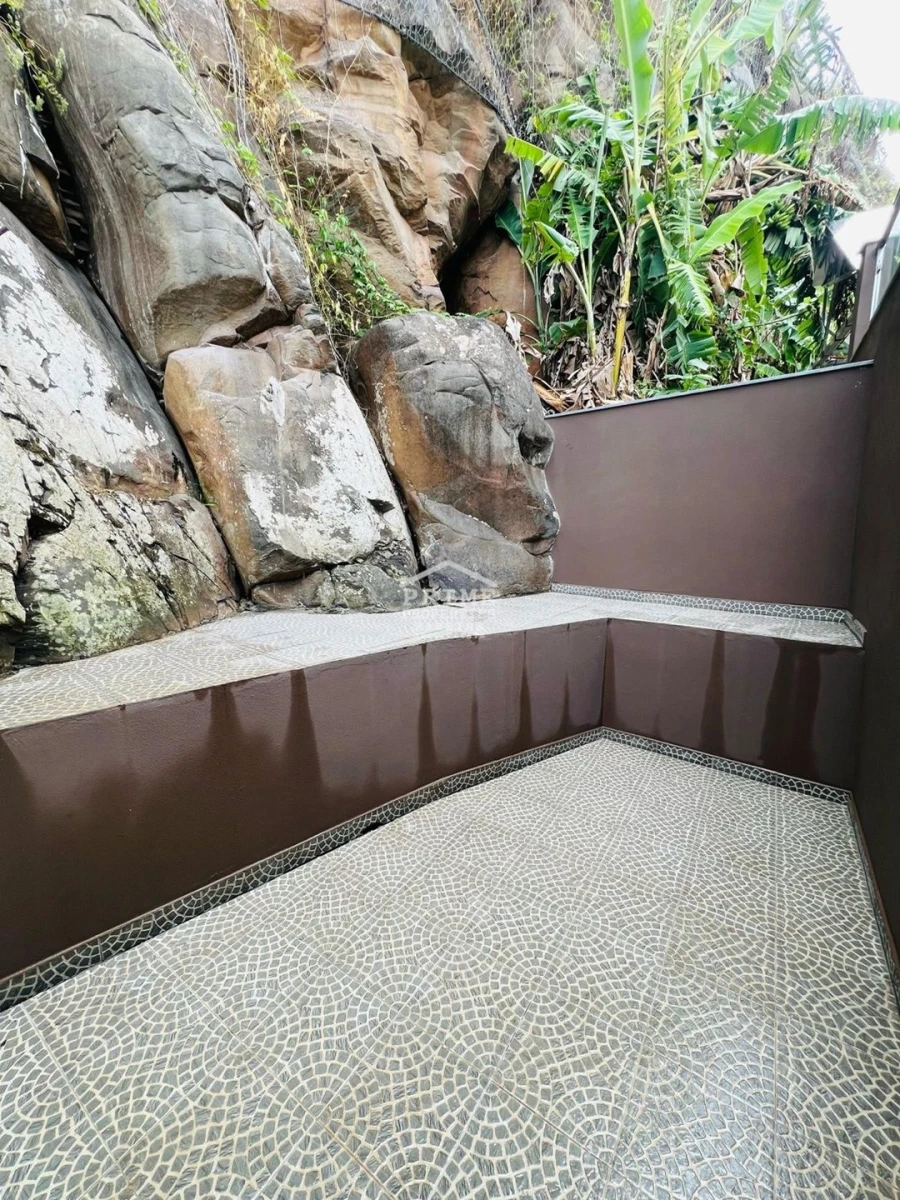 Moradia T2 para Venda em Funchal (São Pedro) Foto 16