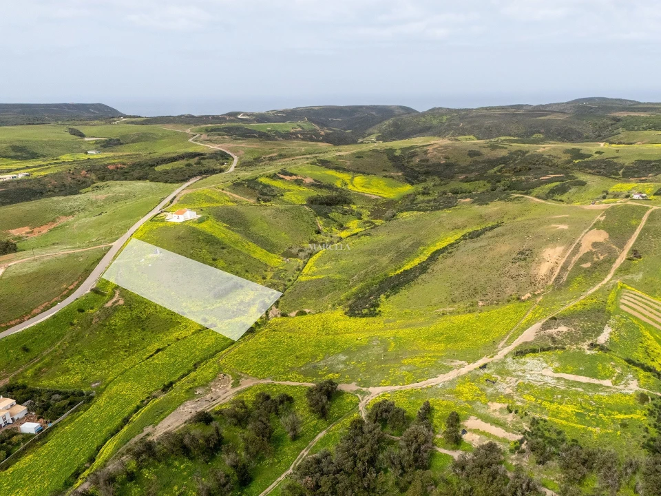 Terreno para Venda em Vila do Bispo e Raposeira Foto 1