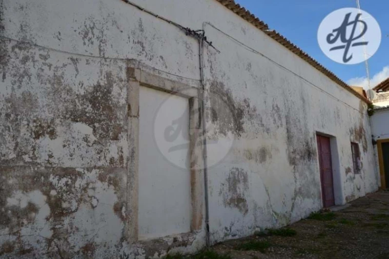 Negócio para Venda em Lagos (São Sebastião e Santa Maria)