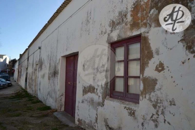Negócio para Venda em Lagos (São Sebastião e Santa Maria) Foto 2