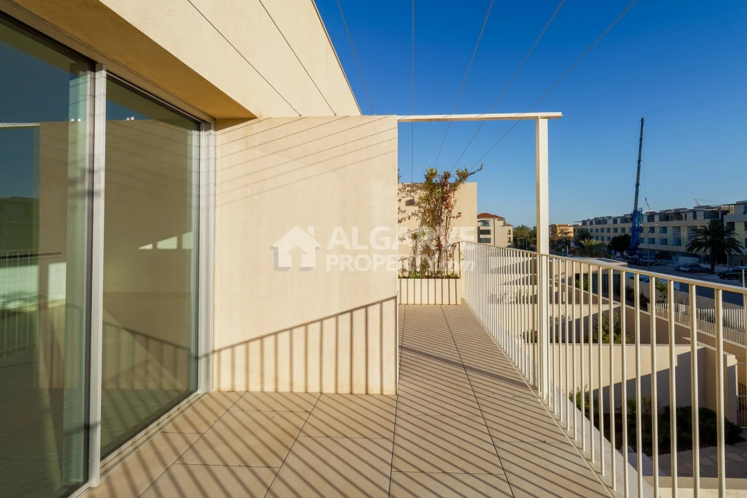 Apartamento T3 para Venda em Quarteira Foto 10