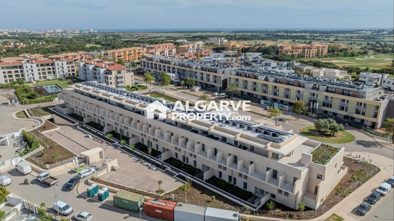 Apartamento T3 para Venda em Quarteira Foto 23