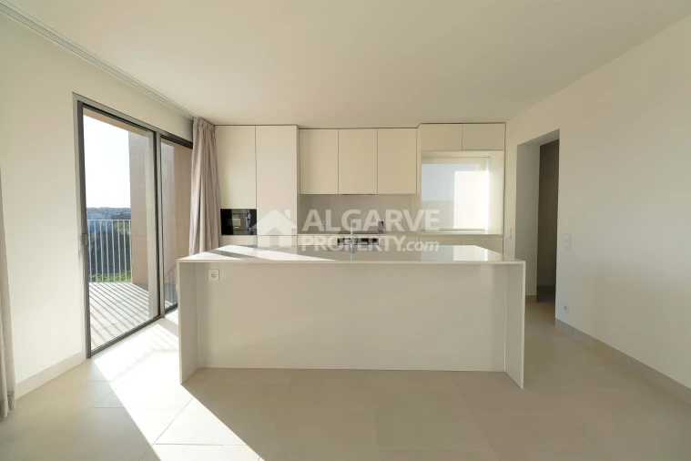 Apartamento T3 para Venda em Quarteira Foto 3