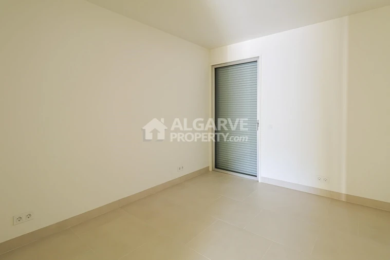 Apartamento T3 para Venda em Quarteira Foto 20