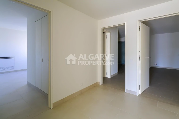 Apartamento T3 para Venda em Quarteira Foto 19
