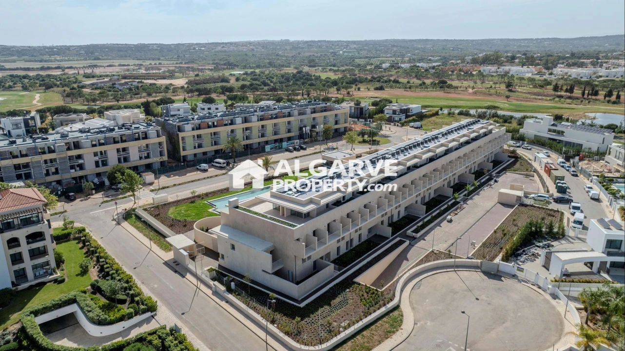 Apartamento T3 para Venda em Quarteira Foto 24