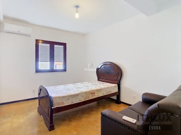 Apartamento T3 para Venda em Malagueira e Horta das Figueiras