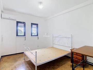 Apartamento T3 para Venda em Malagueira e Horta das Figueiras