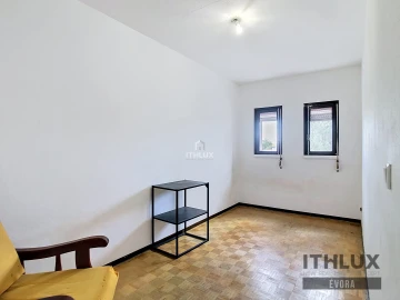 Apartamento T3 para Venda em Malagueira e Horta das Figueiras