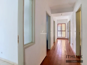 Apartamento T3 para Venda em Malagueira e Horta das Figueiras