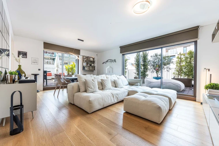 Apartamento T2 para Venda em Benfica Foto 2