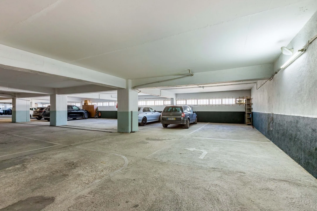 Apartamento T2 para Venda em Costa da Caparica Foto 25