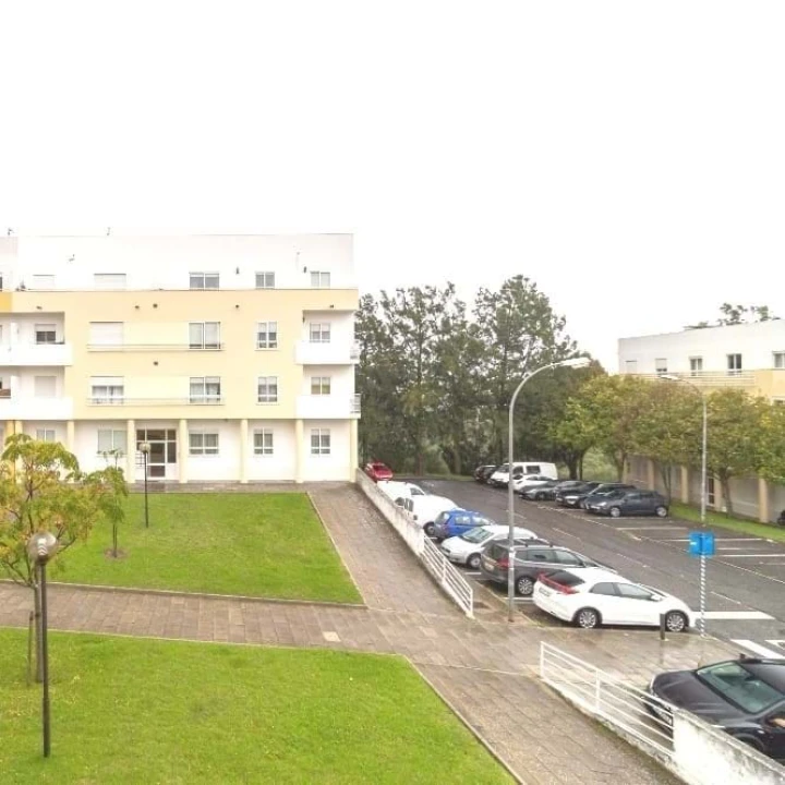 Apartamento T3 para Venda em Oeiras e São Julião da Barra, Paço de Arcos e Caxias Foto 5