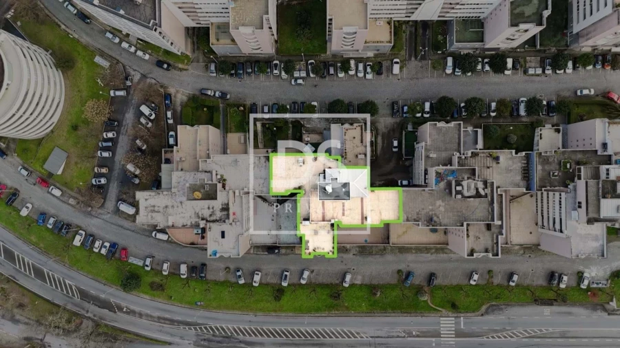 Apartamento T4 para Venda em Ferreiros e Gondizalves Foto 3