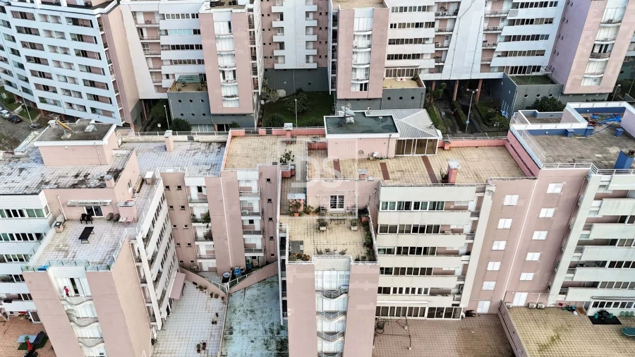 Apartamento T4 para Venda em Ferreiros e Gondizalves Foto 44