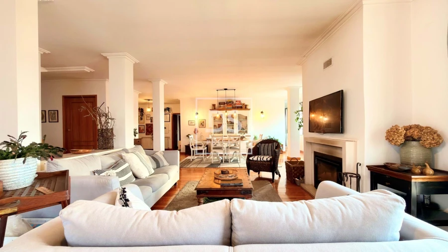 Apartamento T4 para Venda em Ferreiros e Gondizalves Foto 4