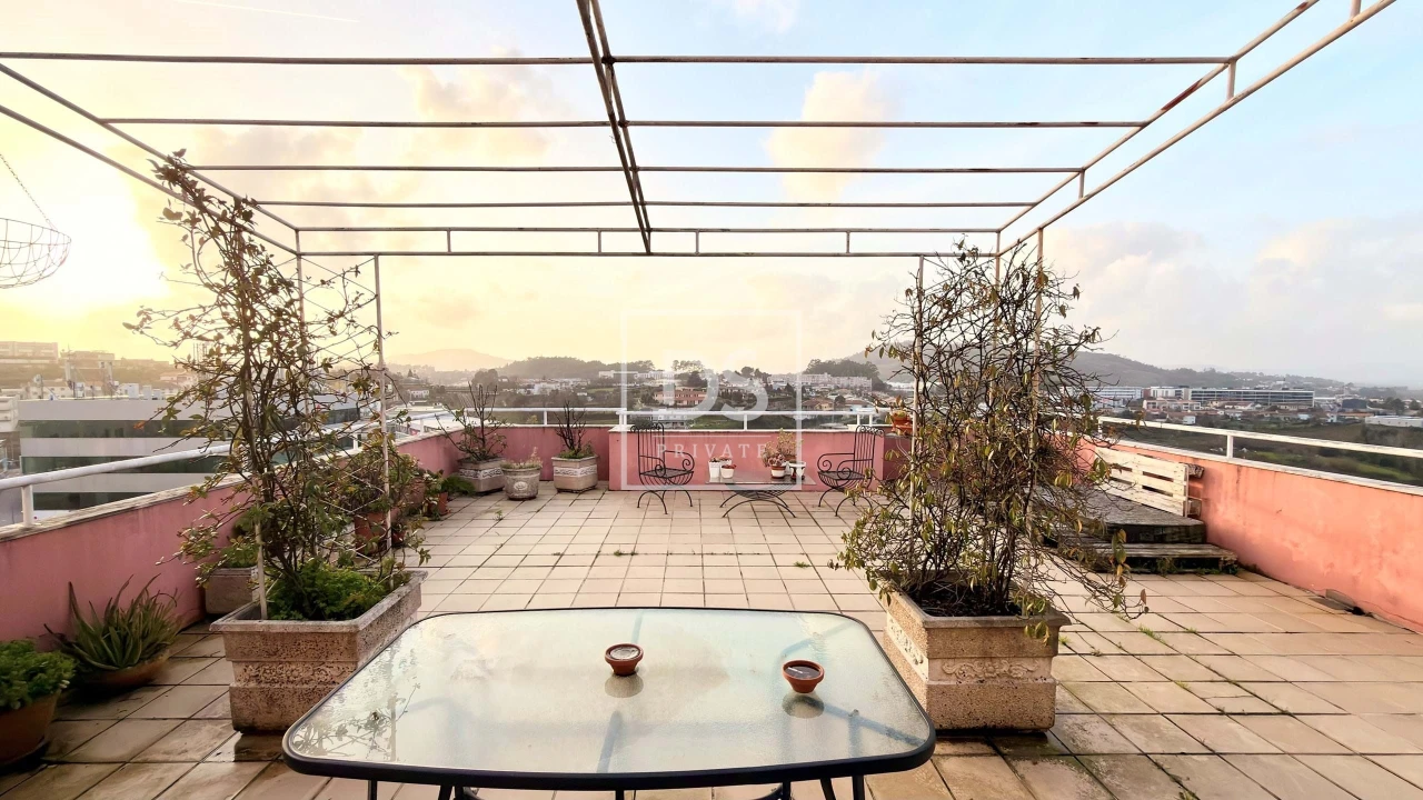 Apartamento T4 para Venda em Ferreiros e Gondizalves Foto 37