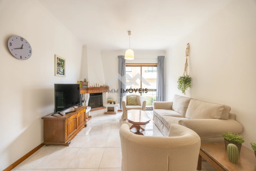 Apartamento T2 para Venda em Rio Tinto Foto 4