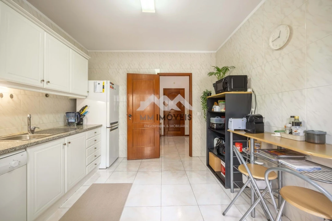 Apartamento T2 para Venda em Rio Tinto Foto 10