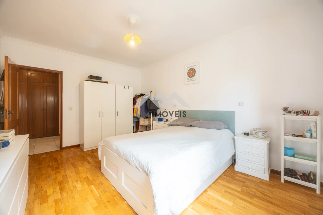 Apartamento T2 para Venda em Rio Tinto Foto 12