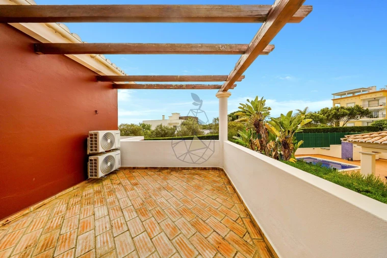 Moradia T5 para Venda em Alvor Foto 46