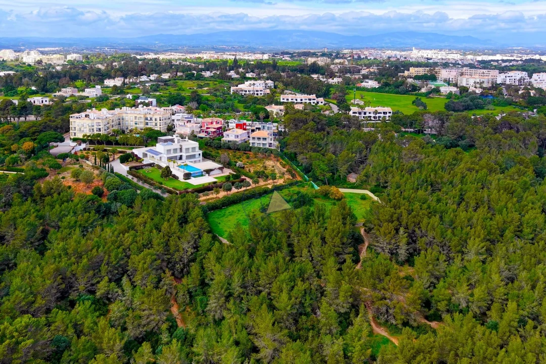 Moradia T5 para Venda em Alvor Foto 2