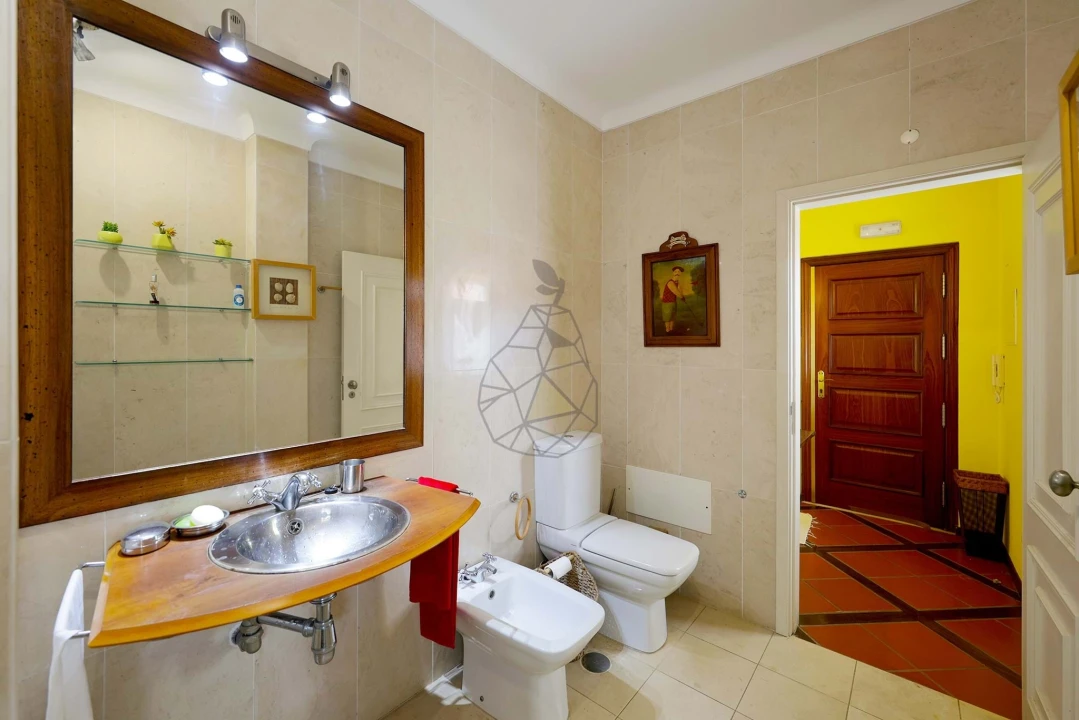 Moradia T5 para Venda em Alvor Foto 8