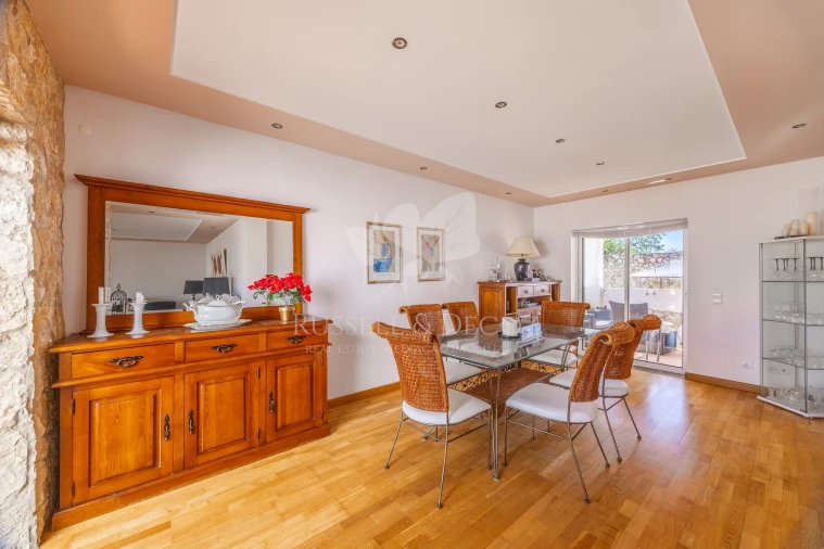 Moradia T4 para Venda em Quelfes Foto 11