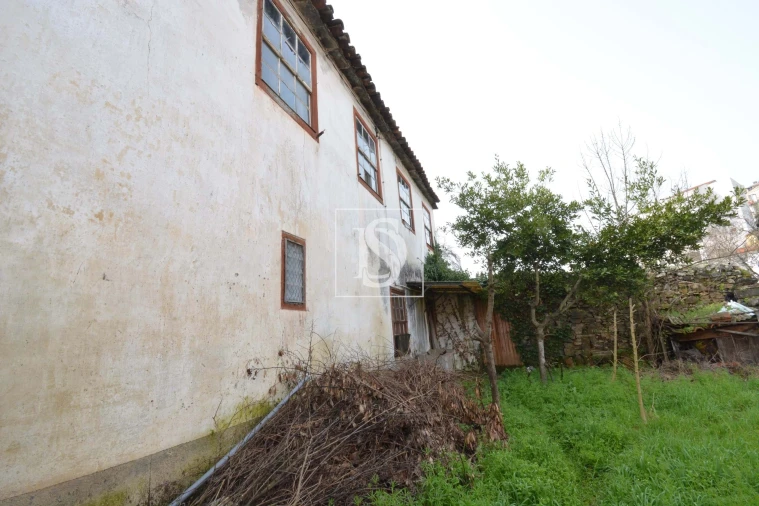 Moradia T2 para Venda em Sé, Santa Maria e Meixedo Foto 3