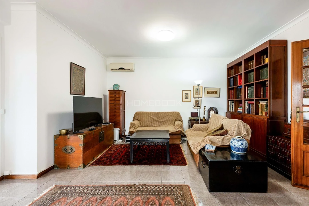 Apartamento T4 para Venda em Santo Antonio dos Olivais Foto 10