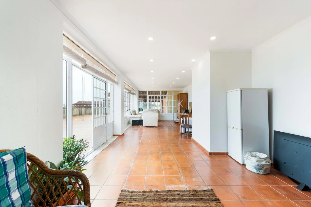 Apartamento T4 para Venda em Santo Antonio dos Olivais Foto 12