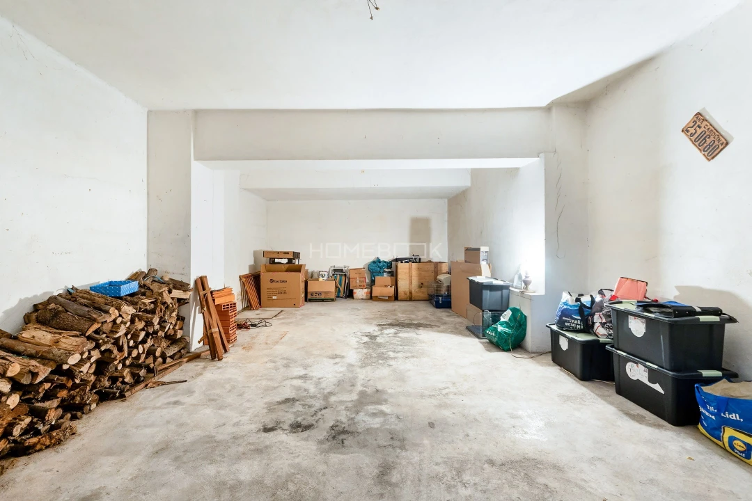 Apartamento T4 para Venda em Santo Antonio dos Olivais Foto 23