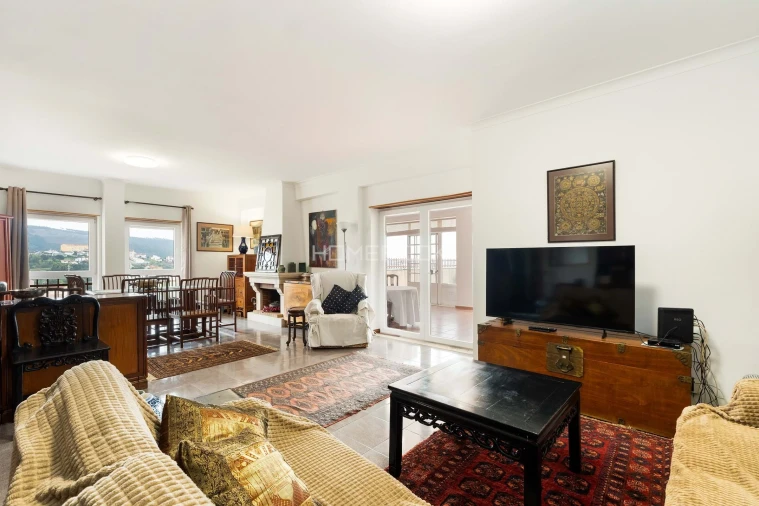 Apartamento T4 para Venda em Santo Antonio dos Olivais Foto 7