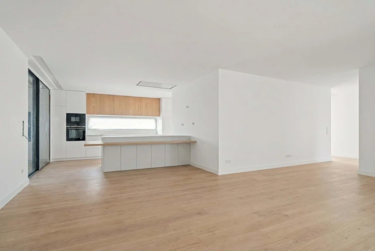 Moradia T6 para Venda em Barcarena Foto 12