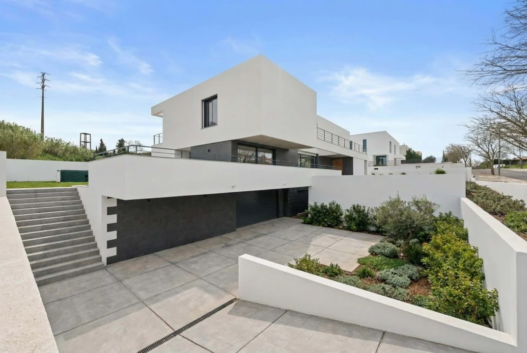 Moradia T6 para Venda em Barcarena Foto 33