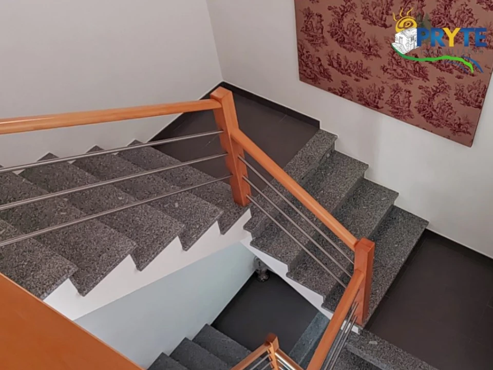 Moradia T4 para Venda em Troviscal Foto 5