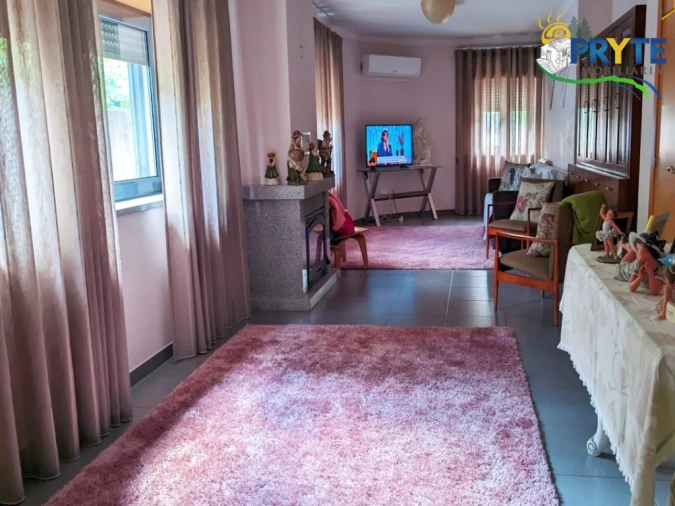 Moradia T4 para Venda em Troviscal Foto 35