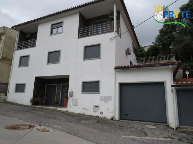 Moradia T4 para Venda em Troviscal