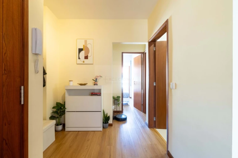 Moradia T5 para Venda em Custoias Foto 18