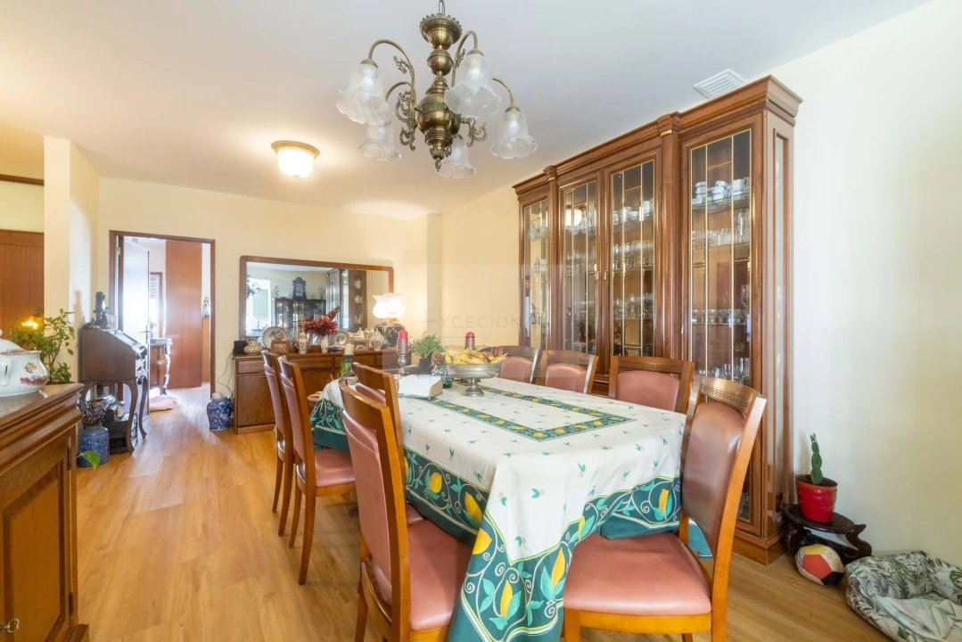 Moradia T5 para Venda em Custoias Foto 27