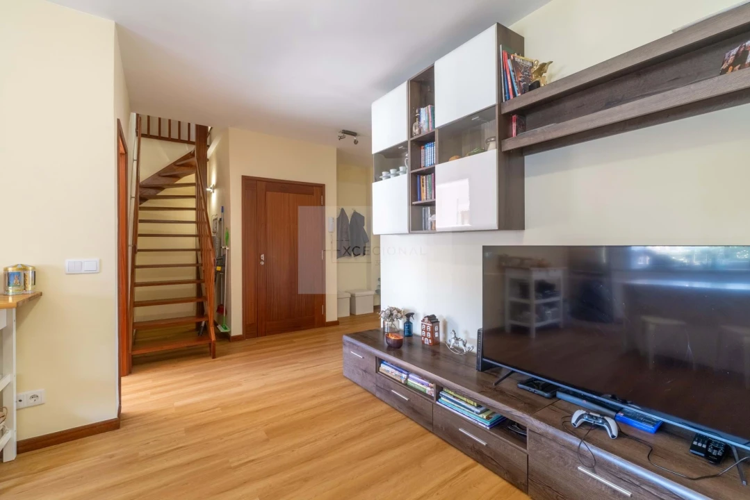 Moradia T5 para Venda em Custoias Foto 20