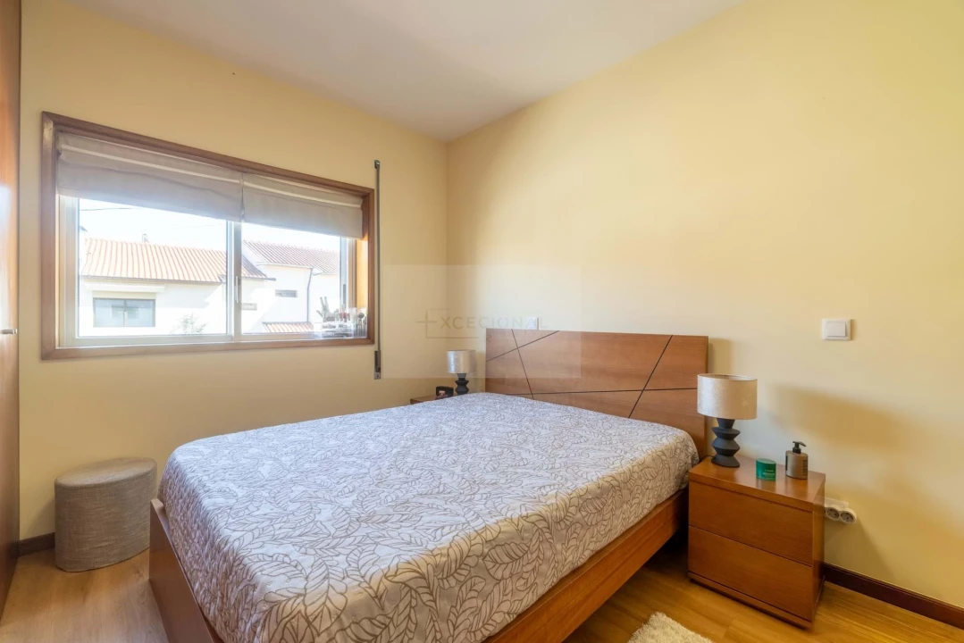 Moradia T5 para Venda em Custoias Foto 13